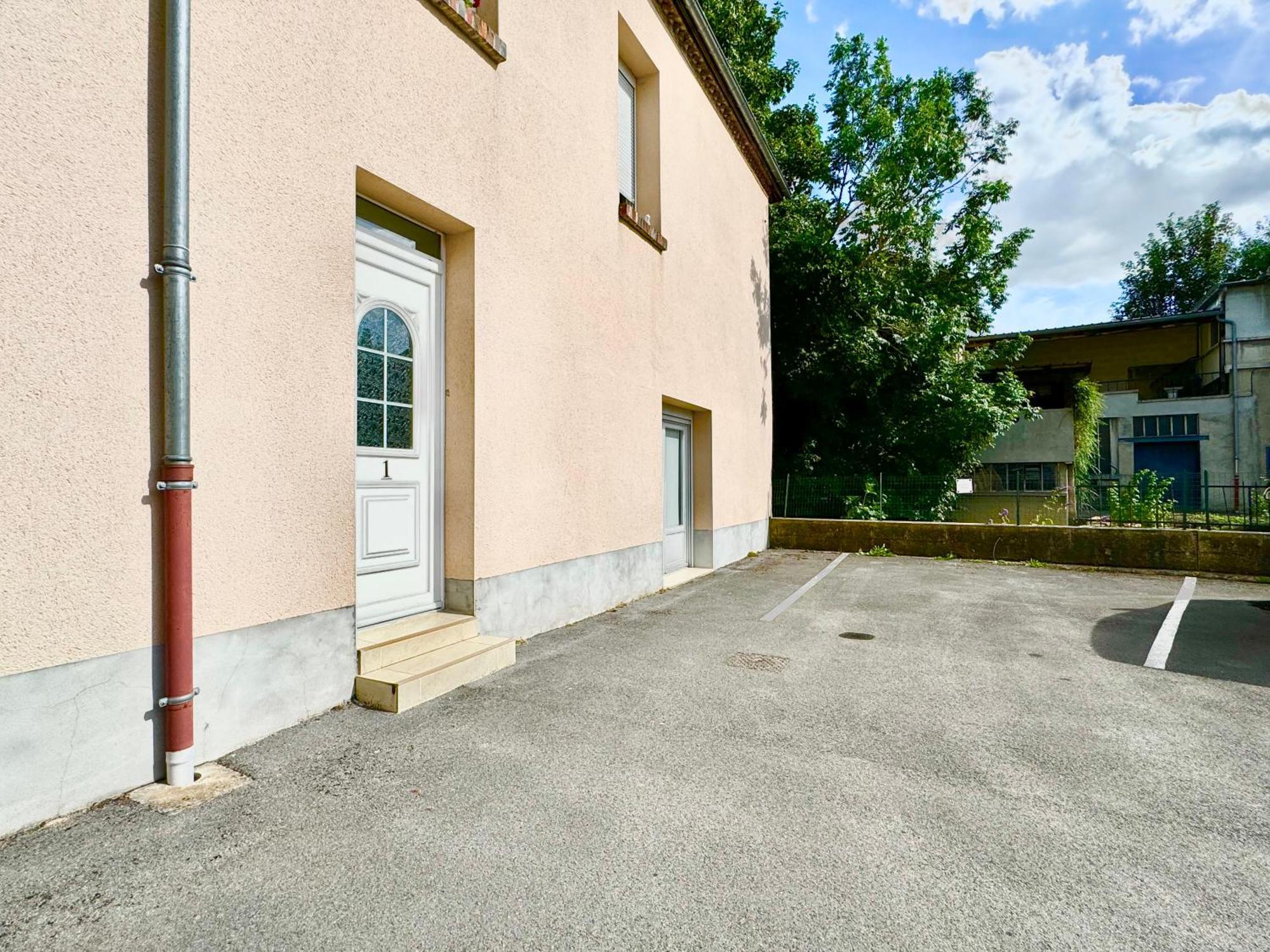 Le Cubry : Appart Hyper-Centre Avec Une Place De Parking Epernay Luaran gambar
