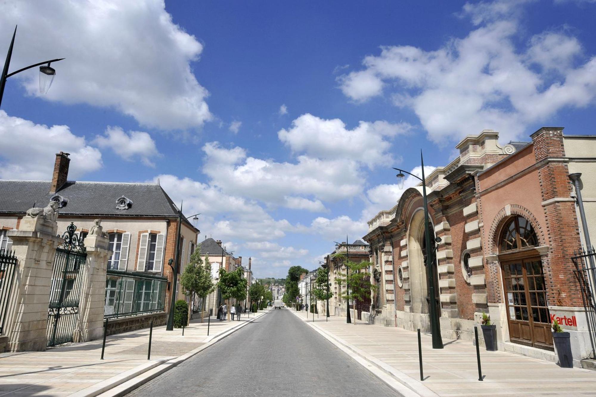 Le Cubry : Appart Hyper-Centre Avec Une Place De Parking Epernay Luaran gambar